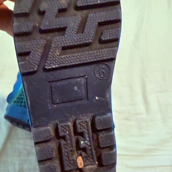 OAKI Rain Boots - Picture 6 of 6